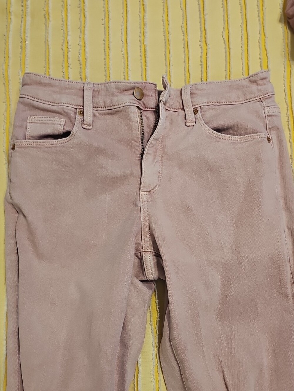 Universal Thread Women's Blush High-Rise Jeans - Picture 11 of 12